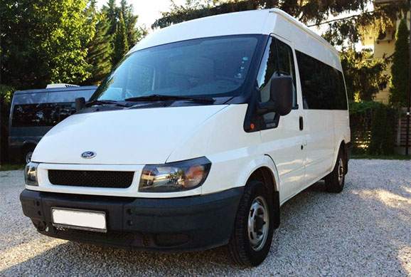 Ford Transit kisbusz kölcsönzés